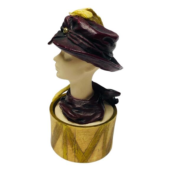 1999 Just the Right Style Feather Flair Hat Trinket Box 27401 by Raine MIB - Picture 6 of 10